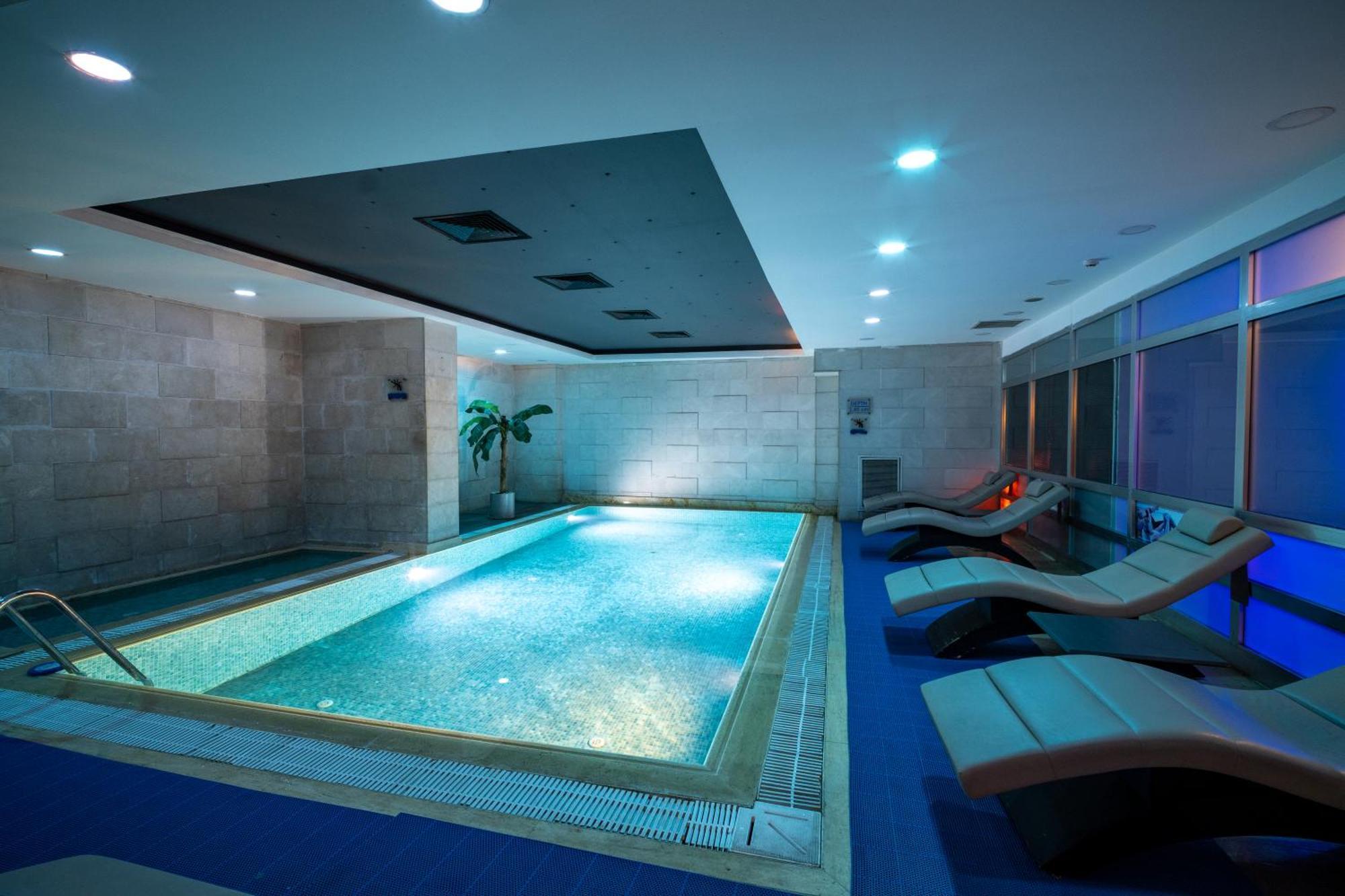 Otel Grand S 4*